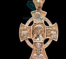 Золотой крест с ликами святых и бриллиантами на заказ